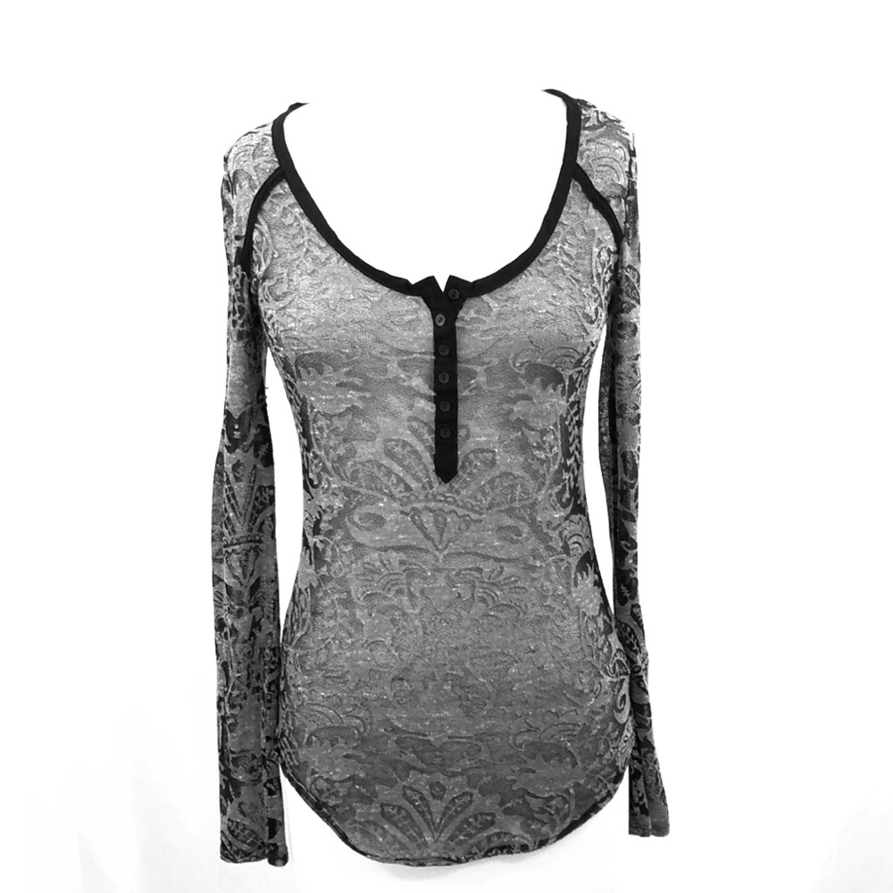 💥Free People Int Black/Gray Sheer Henley Top